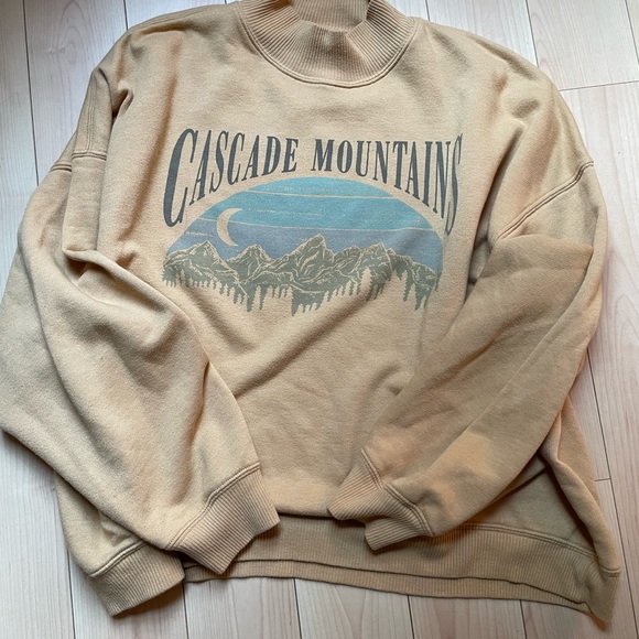 Cascade Mountains Yellow Sweater - American Eagle Sweater - Large - Picture 1 of 5